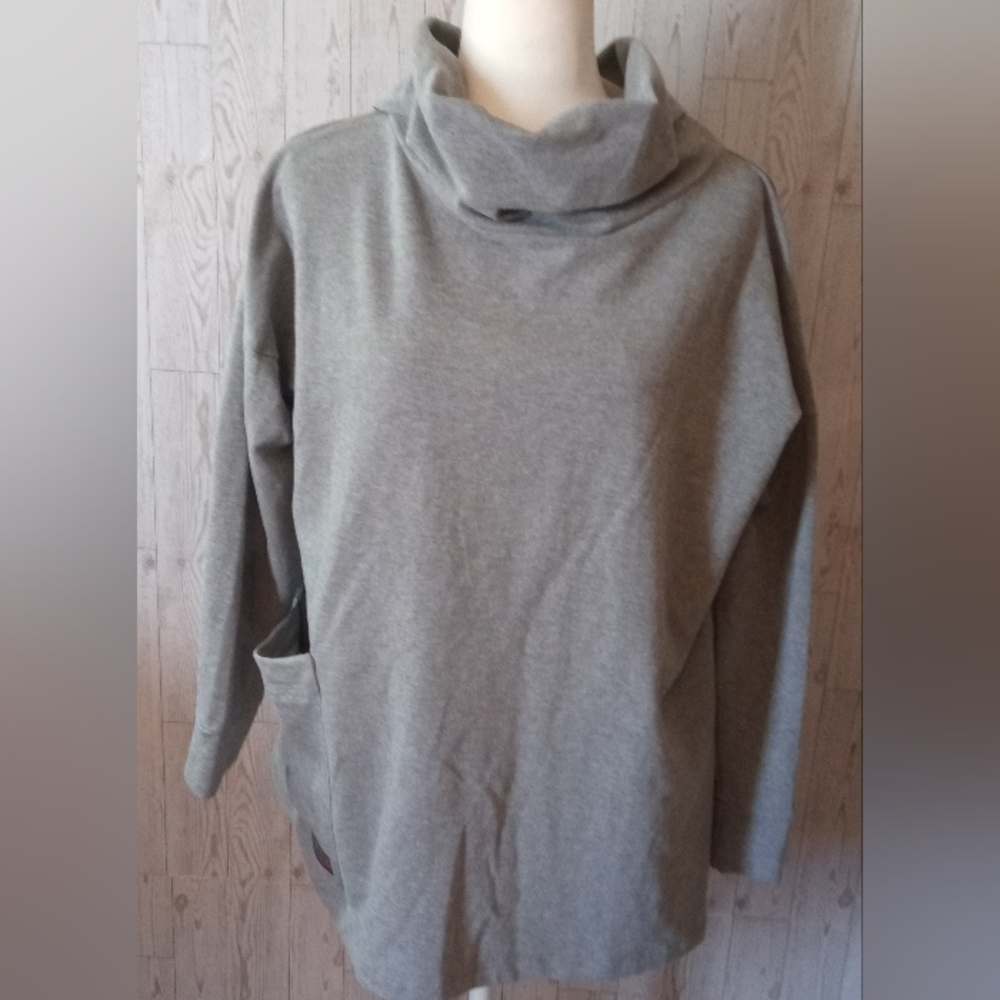 MOE Gray High Neck Relaxed Top Women's Size 2XL/3XL